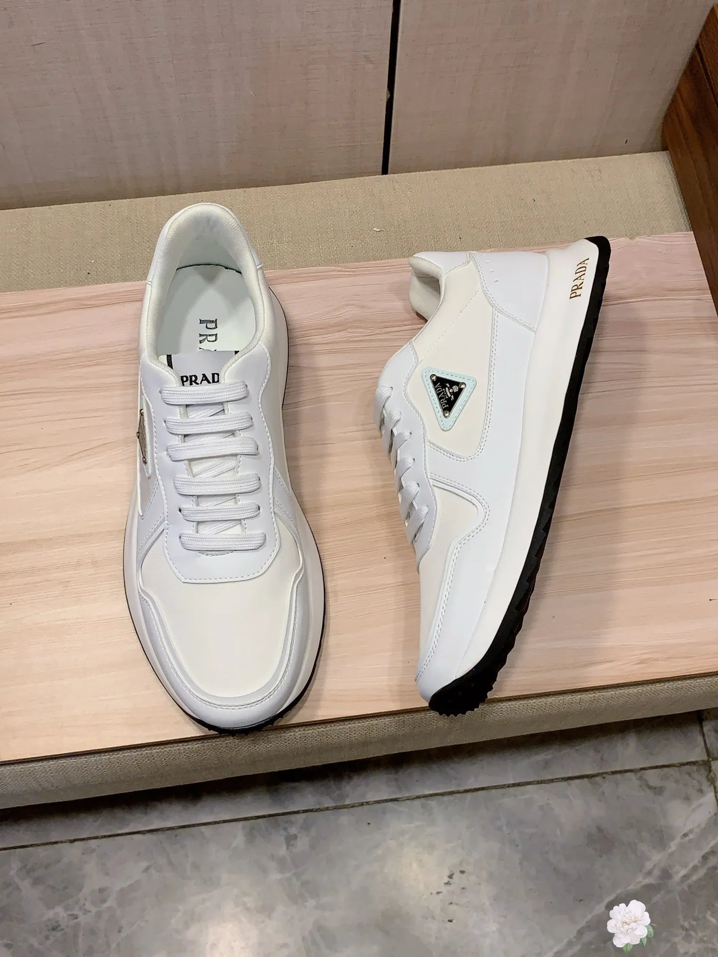 Men's men's shoes💰460💰💰🎩🎩[Lightning][Lightning] "PRADA*" The latest and most popular casual shoes, top brand [seduce] luxury ~ purchasing agency, top ~ quality. [Strong] The upper is made of imported breathable cowhide with material ➕ breathable sheepskin feet (•) and fine workmanship. The original stylish and stylish soft rubber wear-resistant and non-slip outsole is light and comfortable on the feet. The real thing looks better when photographed in person. 0121: code: 38-44, 4️⃣ colors selected